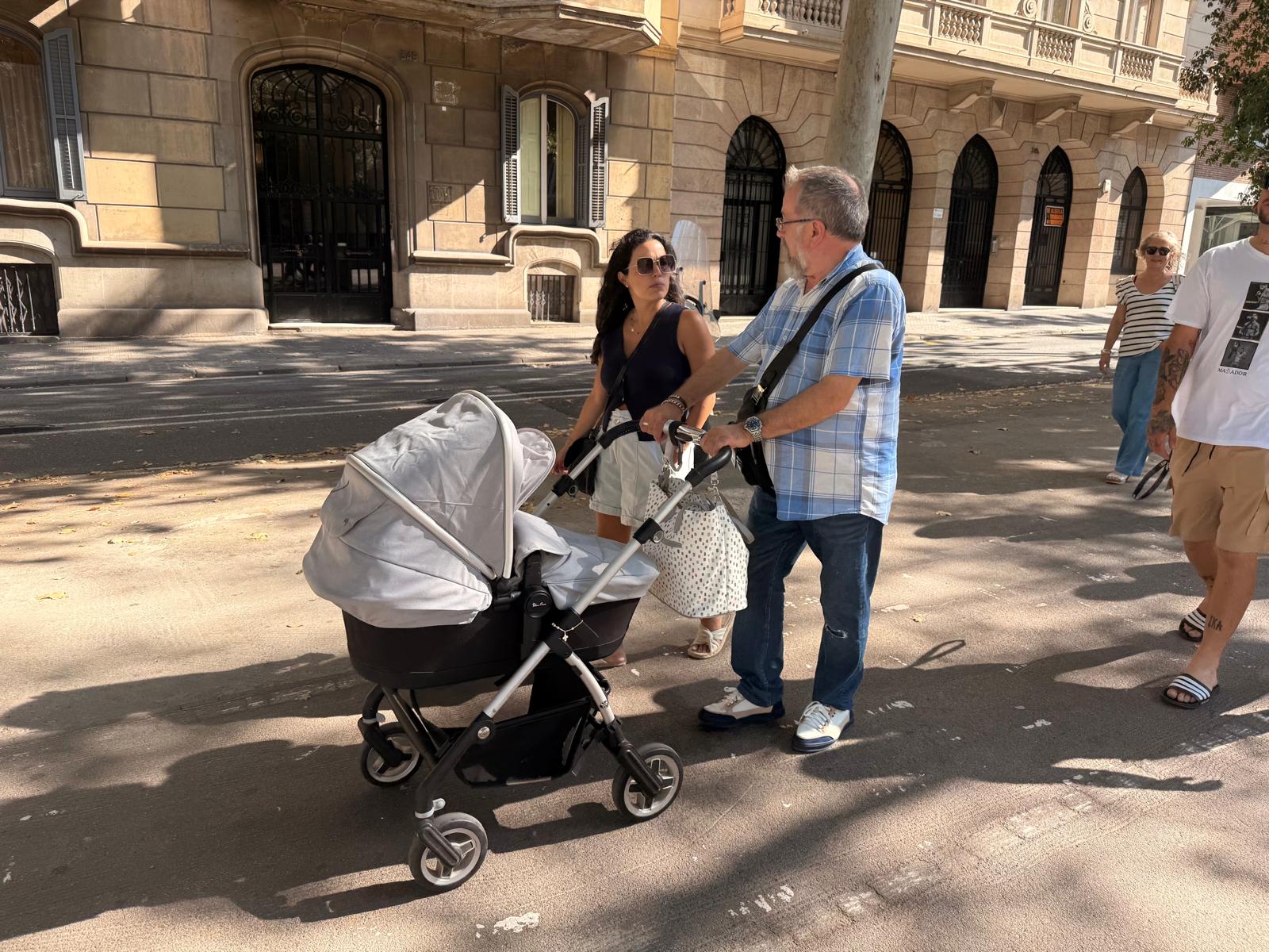 Paseando por la Avenida Diagonal de Barcelona, Junio 2025